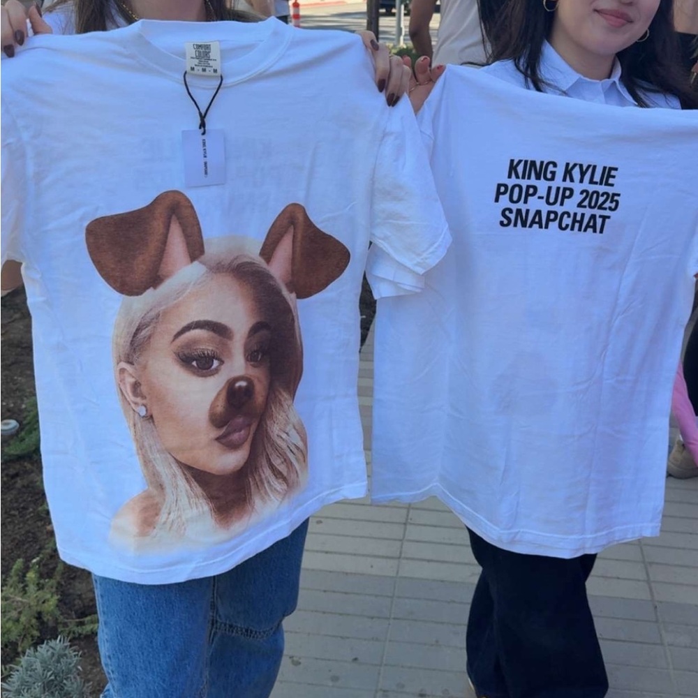Kylie Cosmetics pop up White Graphic T-Shirts